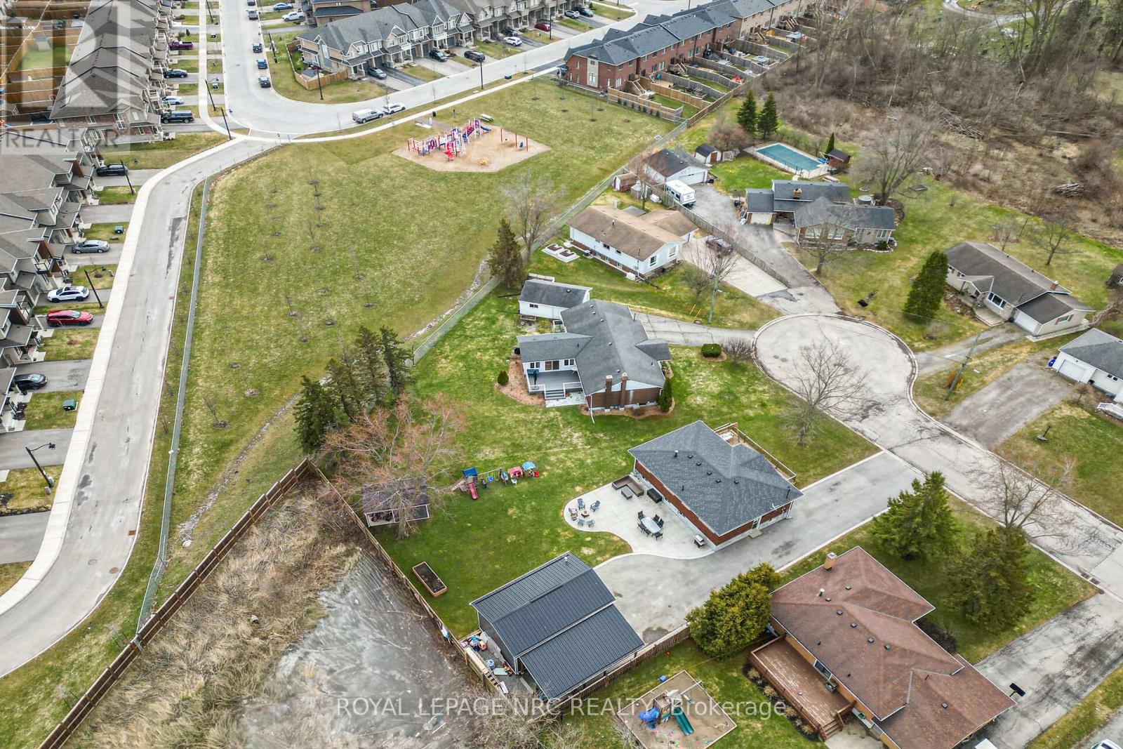 171 Morgan Avenue, West Lincoln, Ontario  L0R 2A0 - Photo 7 - X12920046