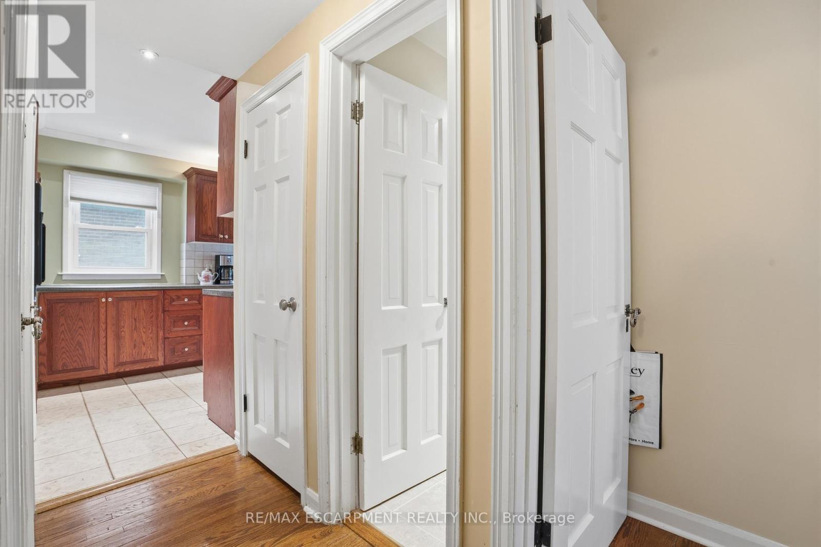 77 Arcade Crescent, Hamilton, Ontario  L9C 3J1 - Photo 18 - X12920056