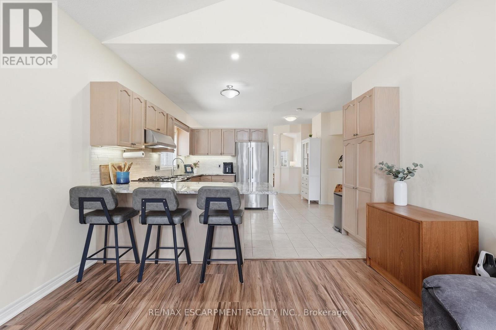 4055 Ashby Drive, Lincoln, Ontario  L3J 0G6 - Photo 15 - X12920068