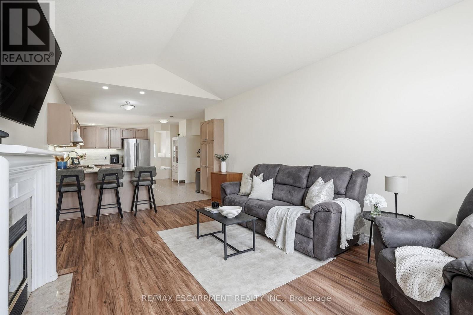 4055 Ashby Drive, Lincoln, Ontario  L3J 0G6 - Photo 19 - X12920068