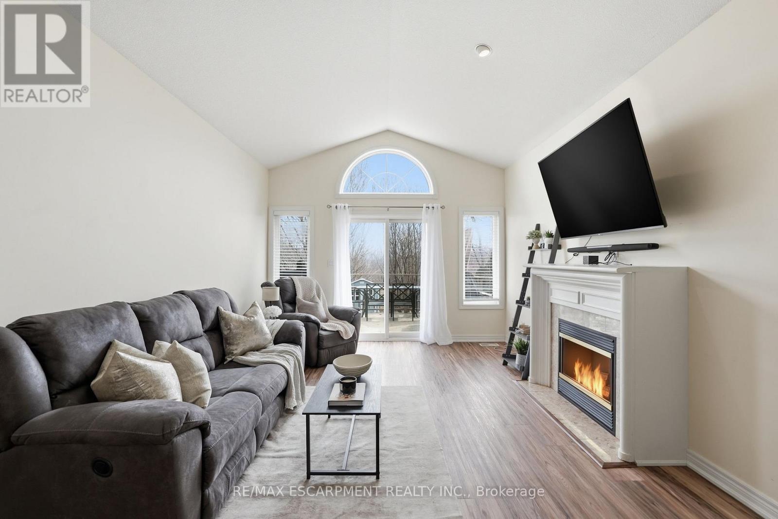 4055 Ashby Drive, Lincoln, Ontario  L3J 0G6 - Photo 20 - X12920068