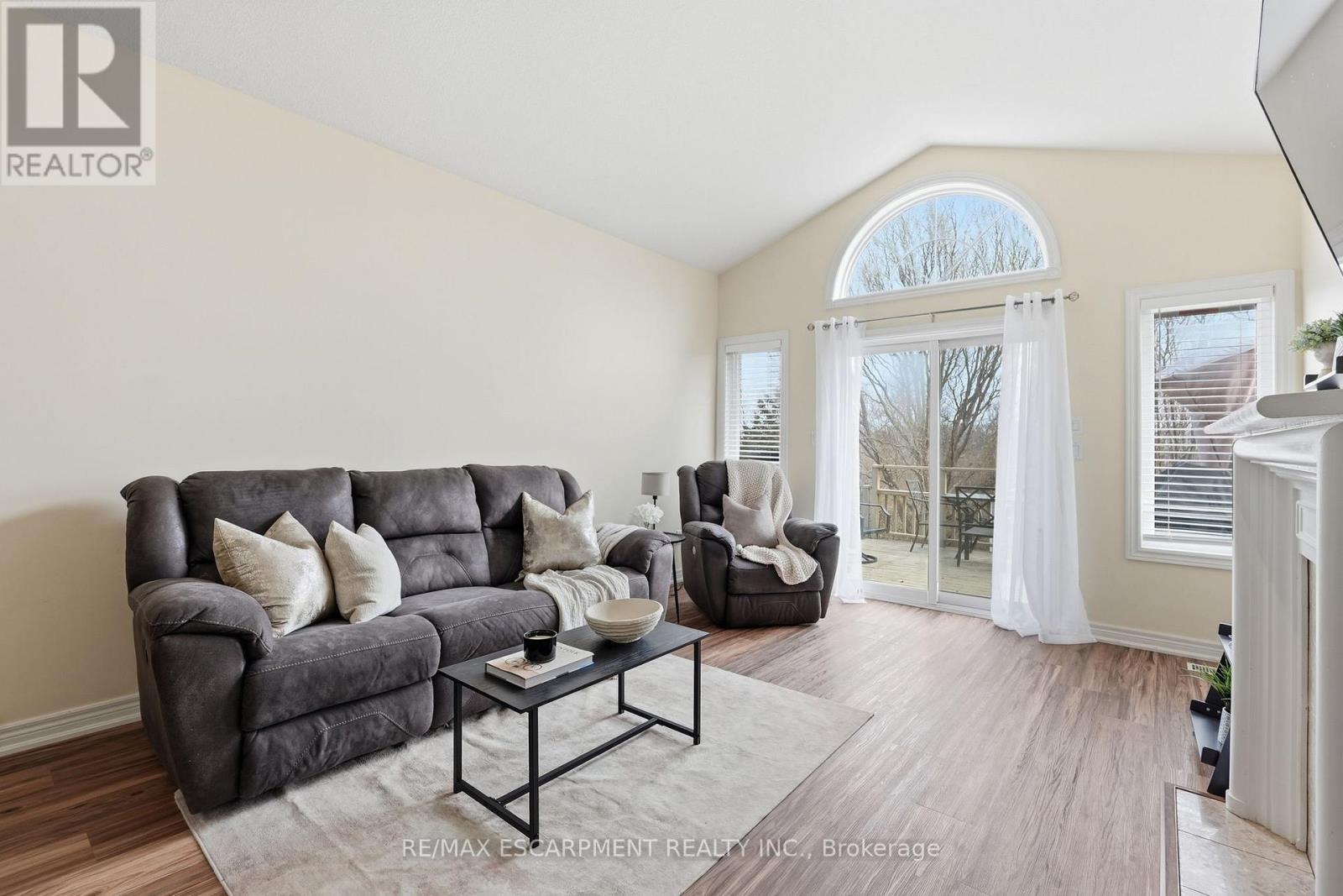 4055 Ashby Drive, Lincoln, Ontario  L3J 0G6 - Photo 21 - X12920068