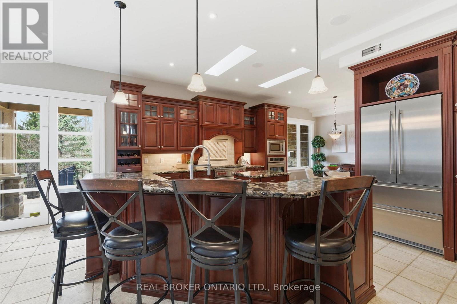 16 Seifert Court, Cambridge, Ontario  N3C 2V4 - Photo 11 - X12920072