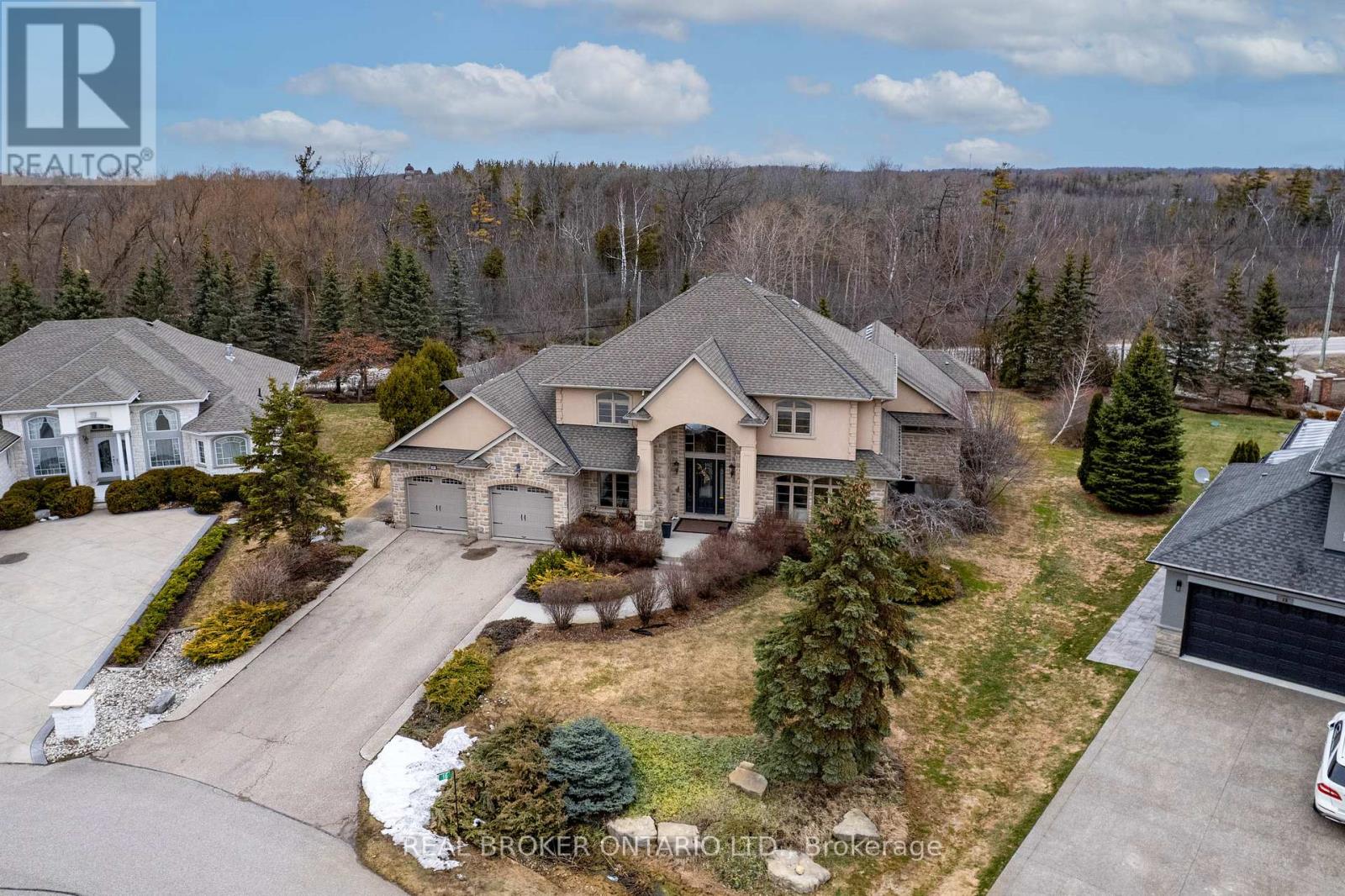 16 Seifert Court, Cambridge, Ontario  N3C 2V4 - Photo 3 - X12920072