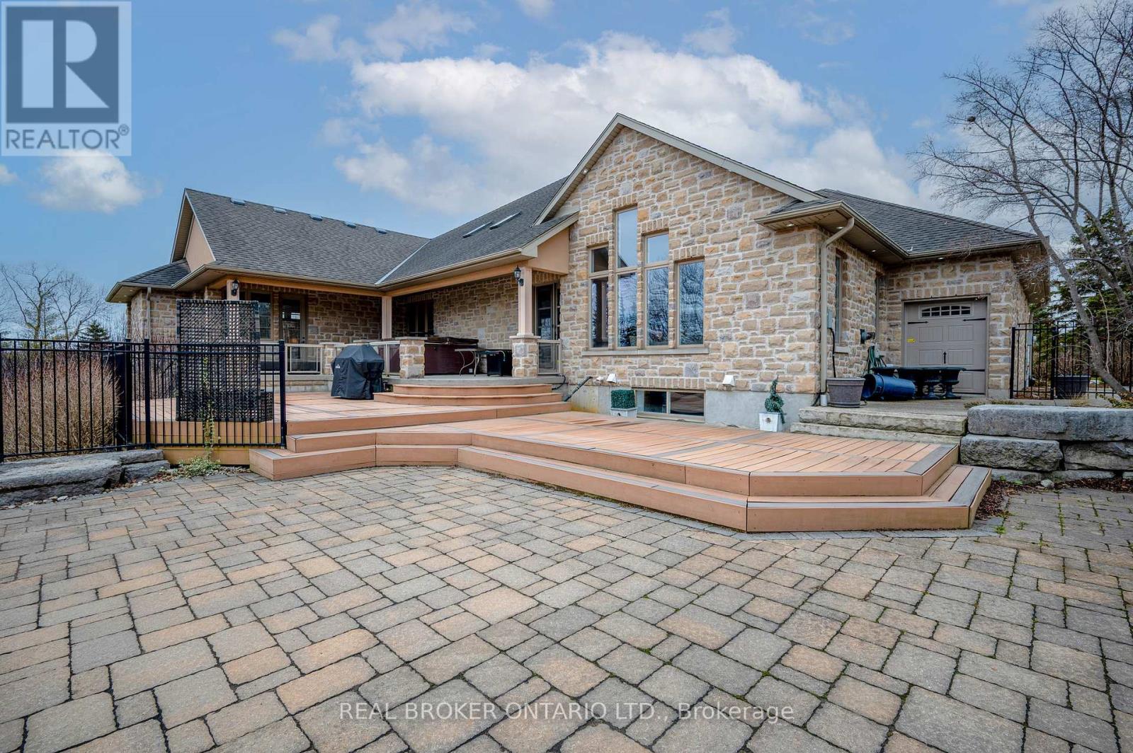 16 Seifert Court, Cambridge, Ontario  N3C 2V4 - Photo 46 - X12920072