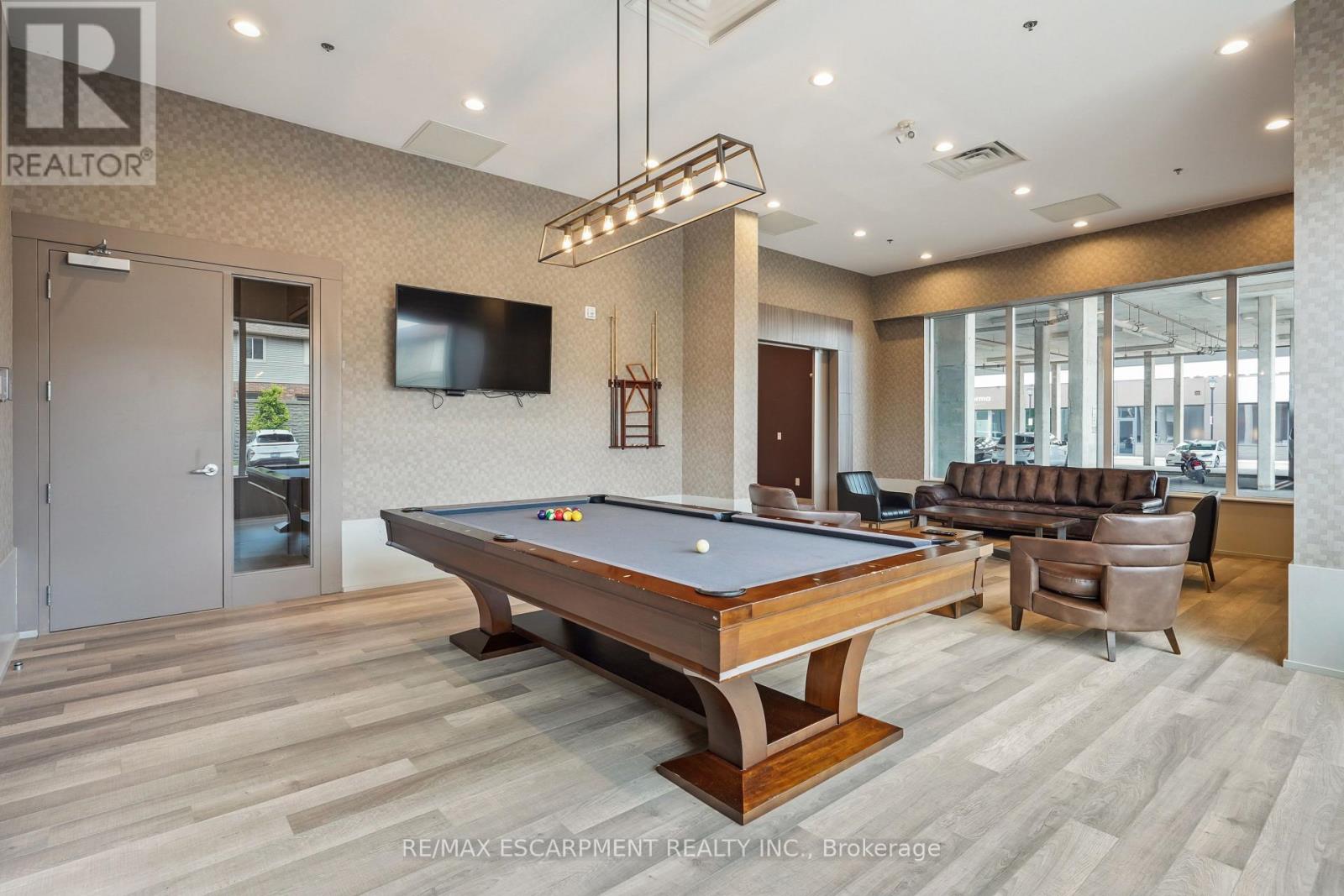 709 - 560 North Service Road, Grimsby, Ontario L3M 0G3 - Photo 22 - X12920082