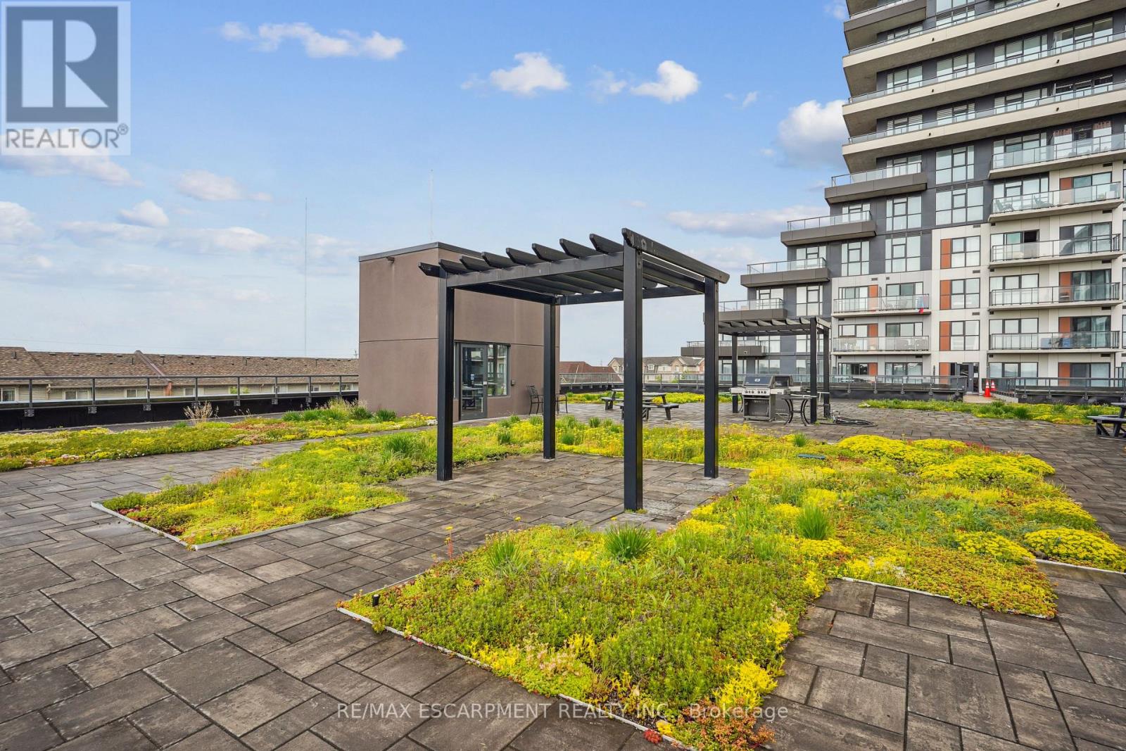 709 - 560 North Service Road, Grimsby, Ontario L3M 0G3 - Photo 29 - X12920082