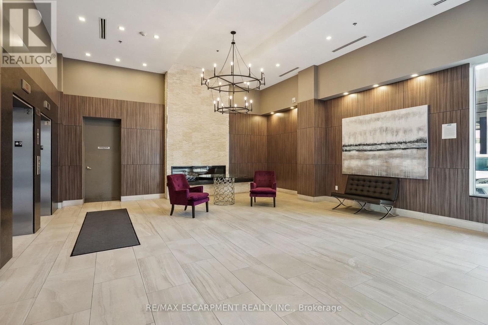 709 - 560 North Service Road, Grimsby, Ontario L3M 0G3 - Photo 32 - X12920082