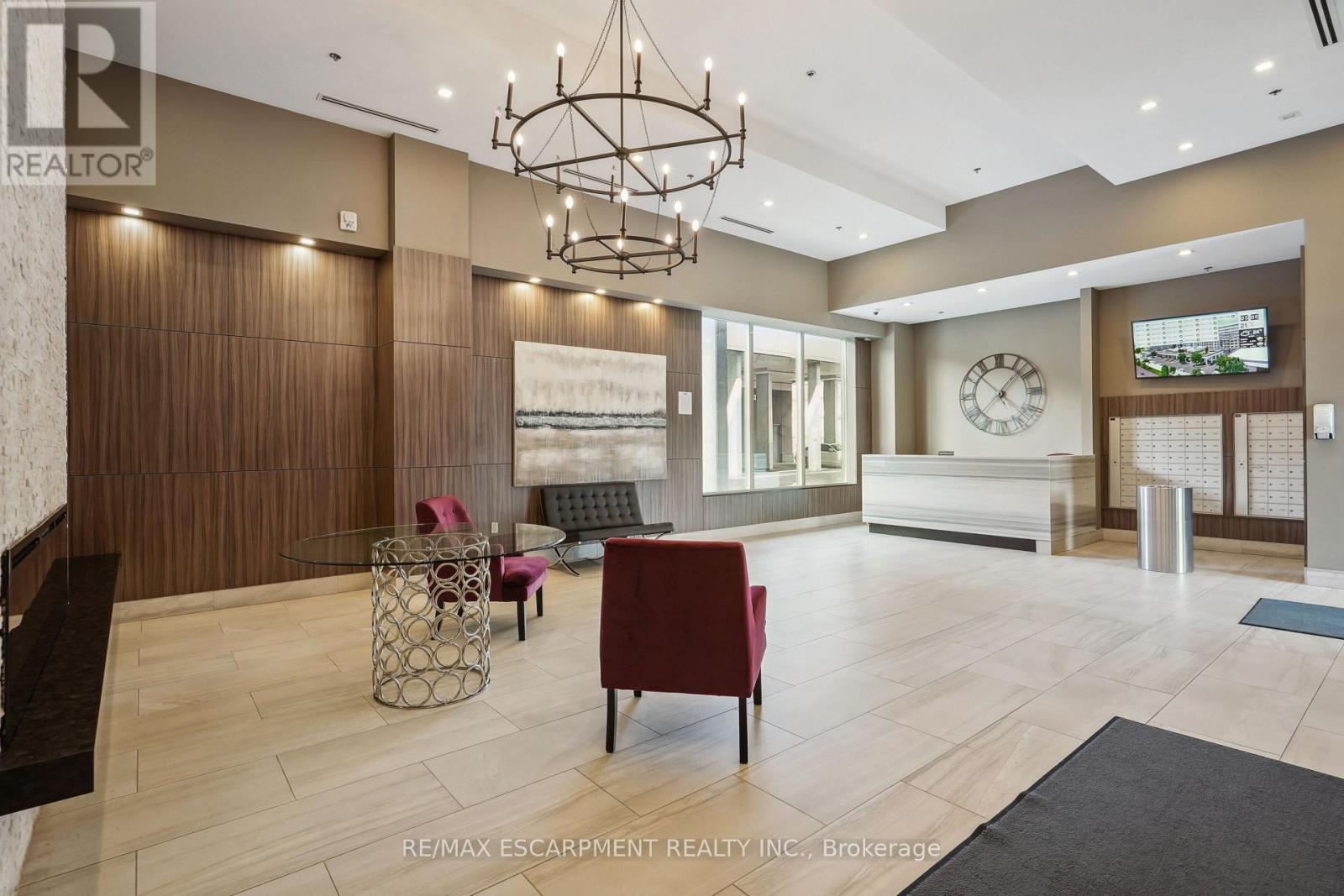 709 - 560 North Service Road, Grimsby, Ontario L3M 0G3 - Photo 33 - X12920082