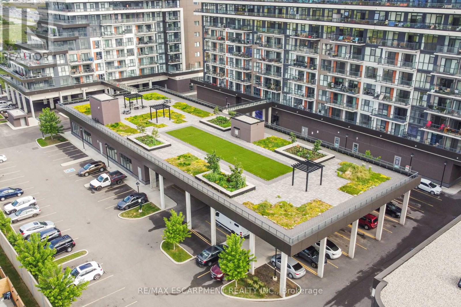 709 - 560 North Service Road, Grimsby, Ontario L3M 0G3 - Photo 39 - X12920082