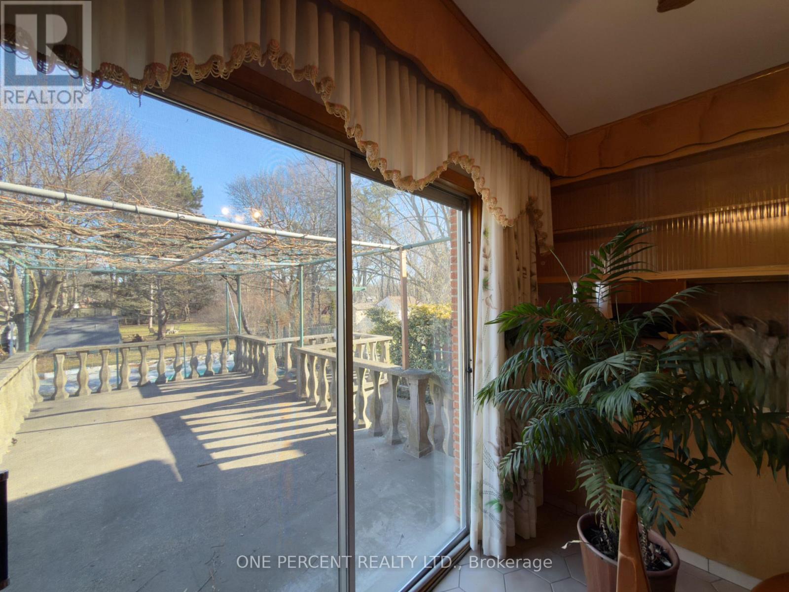 6731 Freeman Street, Niagara Falls, Ontario  L2E 5T8 - Photo 8 - X12920094