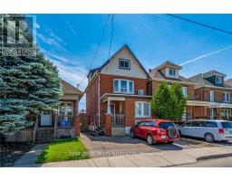 42 BALSAM AVENUE, Hamilton, Ontario
