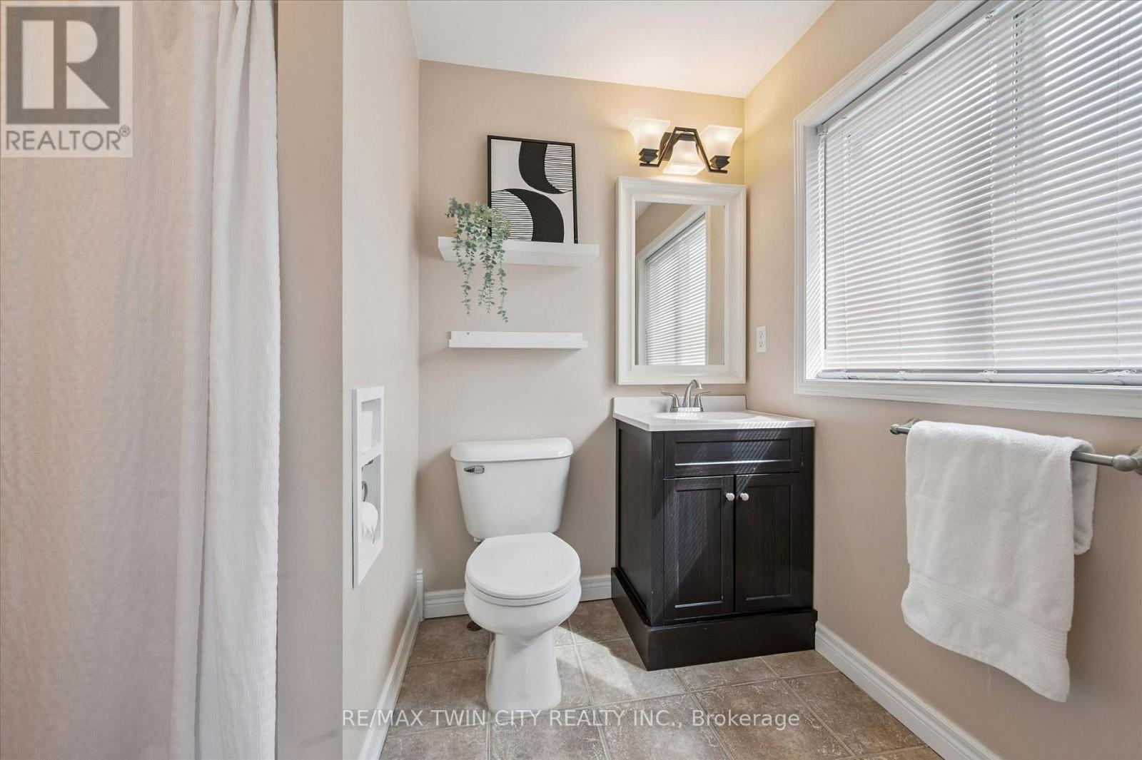 51 Elma Place, Cambridge, Ontario  N3C 4E6 - Photo 19 - X12920124