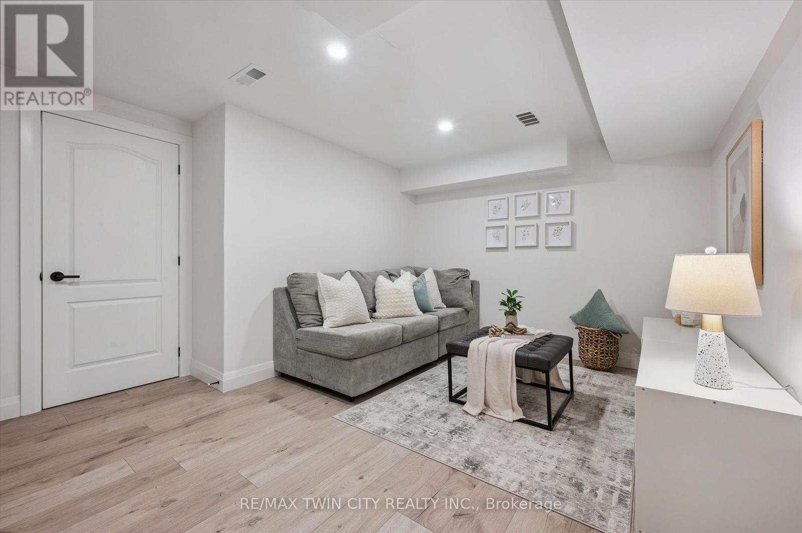 51 Elma Place, Cambridge, Ontario  N3C 4E6 - Photo 26 - X12920124