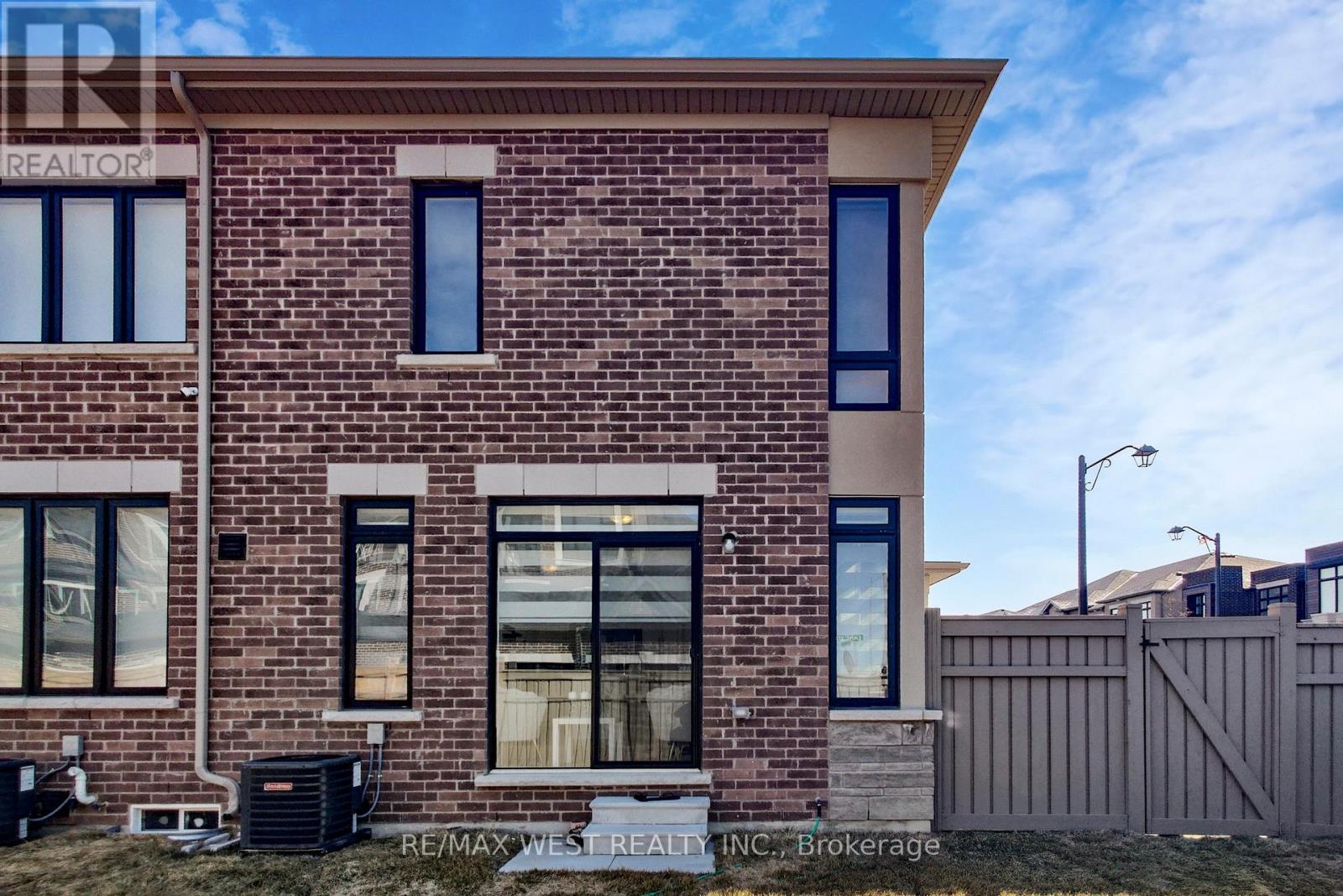 4 Haldimand Street S, Vaughan, Ontario L4H 5J5 - Photo 43 - N12909208