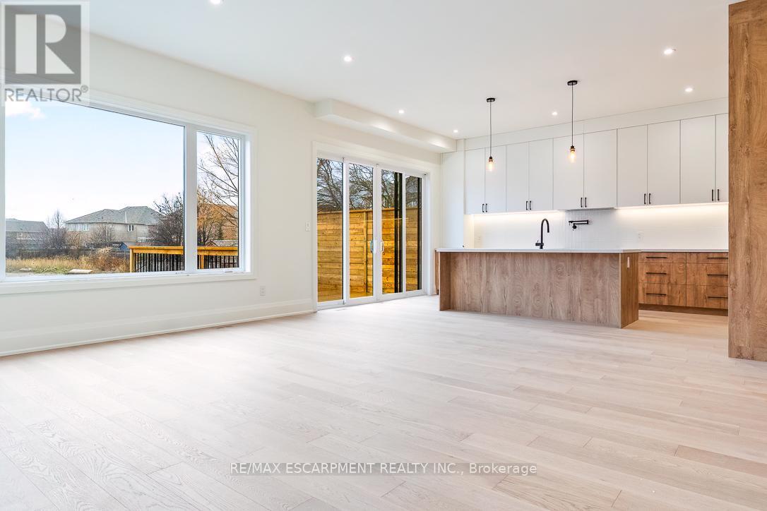 2354 Eighth Line, Oakville, Ontario  L6H 7E6 - Photo 19 - W12905772