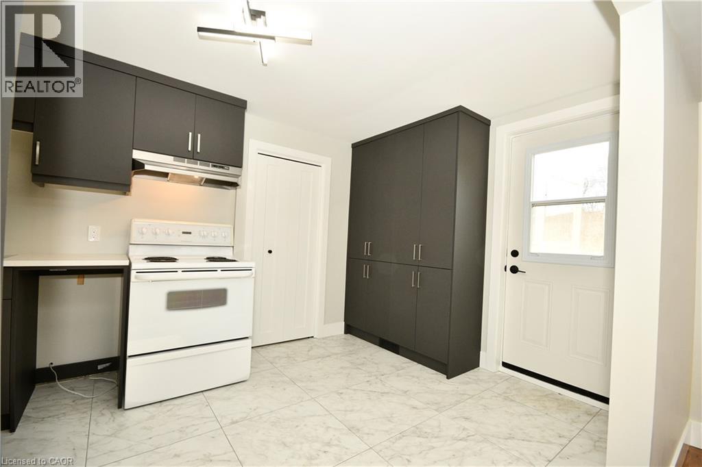 118 Taylor Avenue Unit# B, Cambridge, Ontario  N1R 7J5 - Photo 3 - 40815034