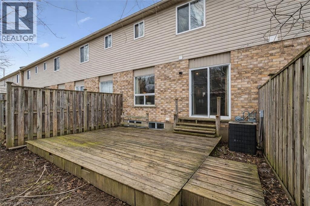 210 Dawn Avenue Unit# 38, Guelph, Ontario N1G 5L5 - Photo 15 - 40811962
