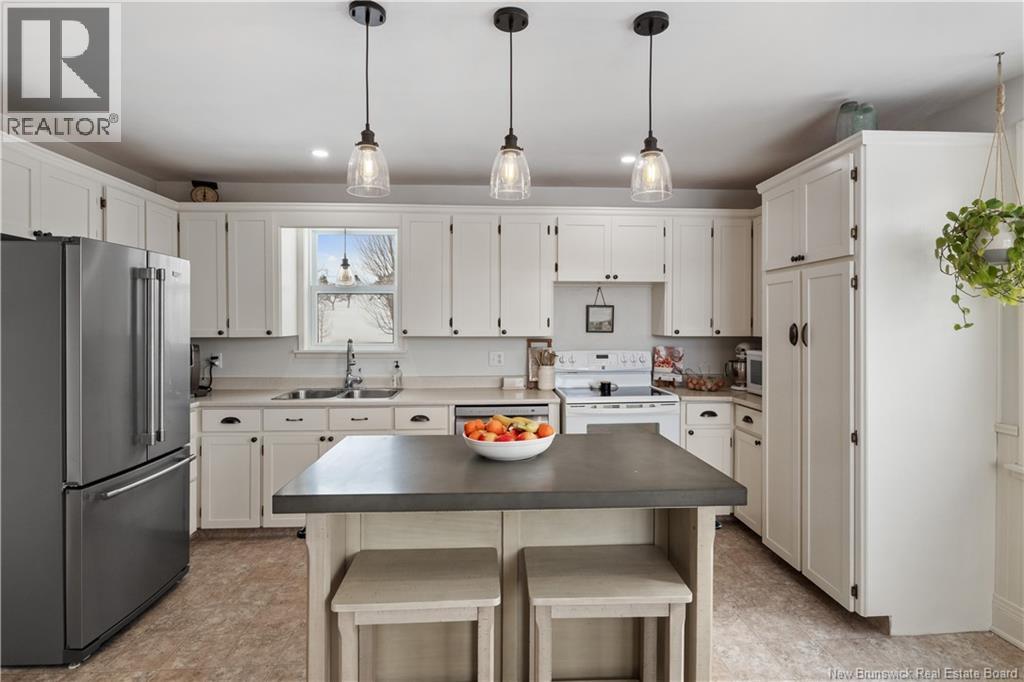 713 Memramcook East, Memramcook, New Brunswick  E4K 1L8 - Photo 13 - NB134142