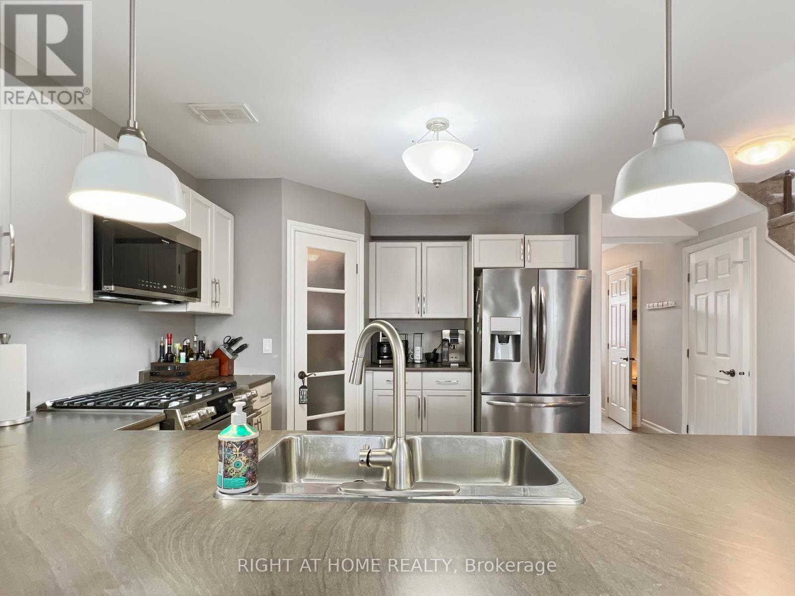 26 Princeton Place, Belleville, Ontario  K8N 0B2 - Photo 12 - X12920194