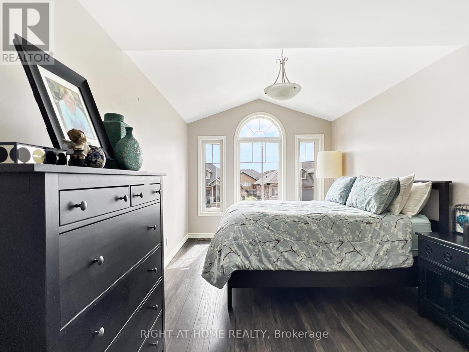 26 Princeton Place, Belleville, Ontario  K8N 0B2 - Photo 17 - X12920194