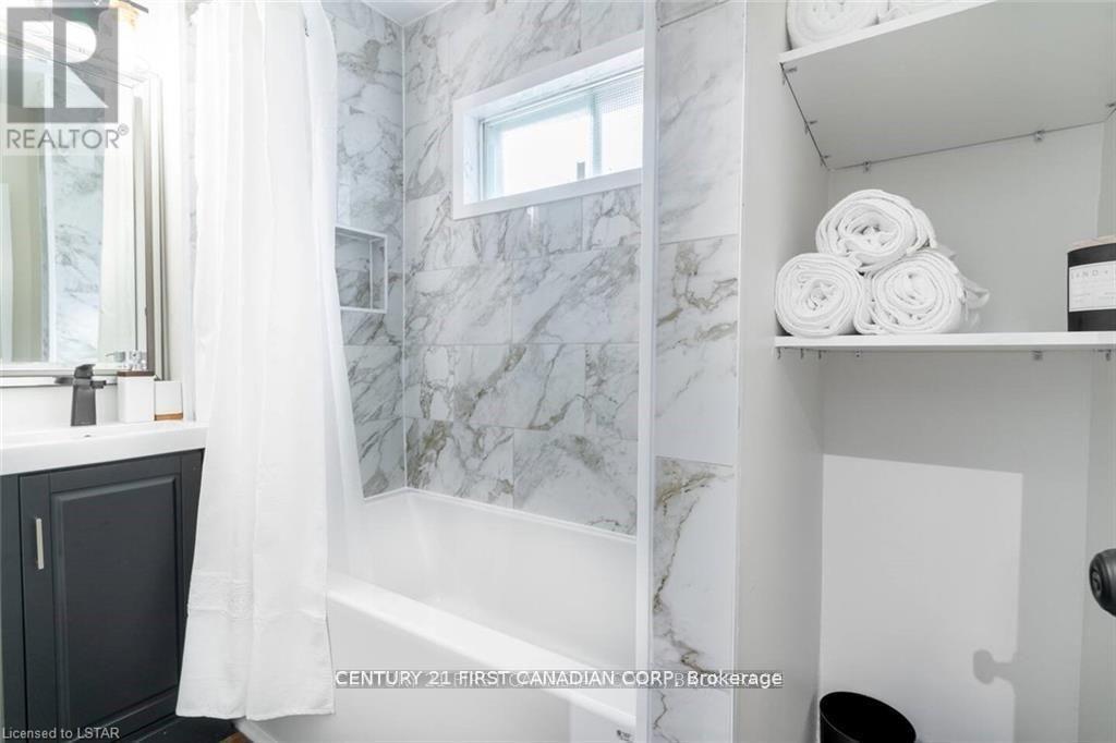 3 - 43 Josephine Street, London South, Ontario N5Z 3N9 - Photo 7 - X12920158