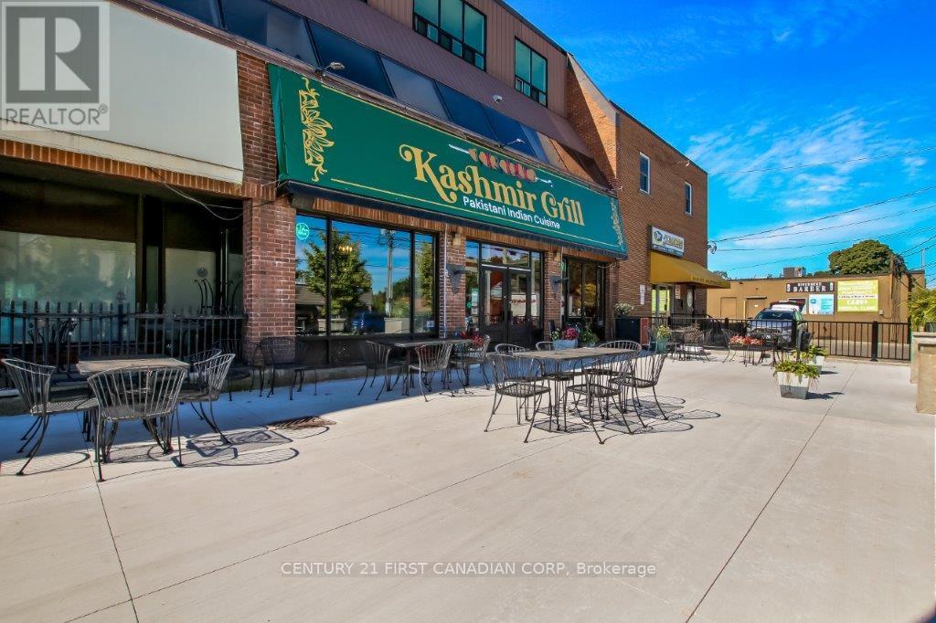 1288 Commissioners Road W, London South, Ontario N6K 1E1 - Photo 21 - X12920270