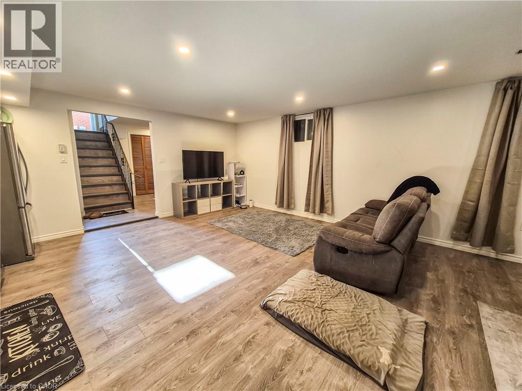 11 Duncairn Avenue Unit# Lower, Kitchener, Ontario  N2M 4S5 - Photo 2 - 40814845