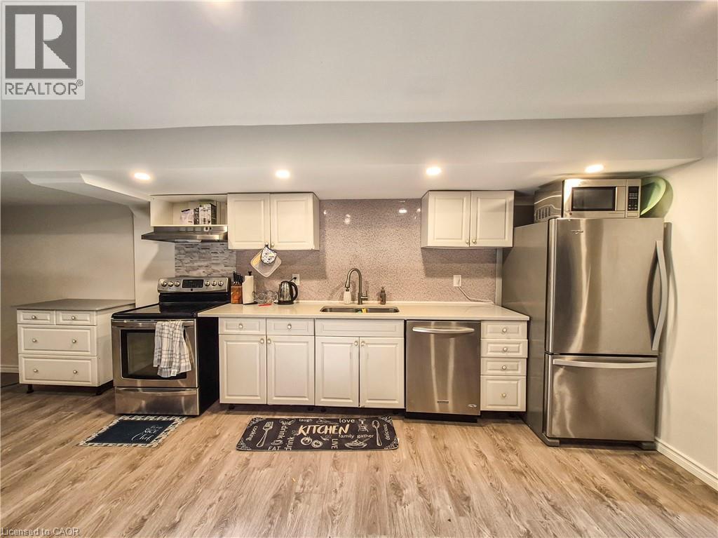 11 Duncairn Avenue Unit# Lower, Kitchener, Ontario  N2M 4S5 - Photo 4 - 40814845