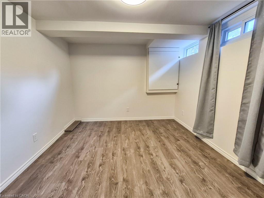 11 Duncairn Avenue Unit# Lower, Kitchener, Ontario  N2M 4S5 - Photo 12 - 40814845