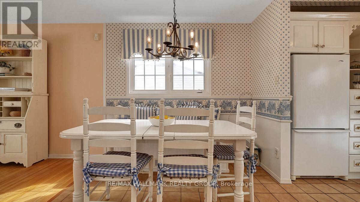 2185 Bickerton Avenue, Ottawa, Ontario K1J 6Y2 - Photo 11 - X12920128