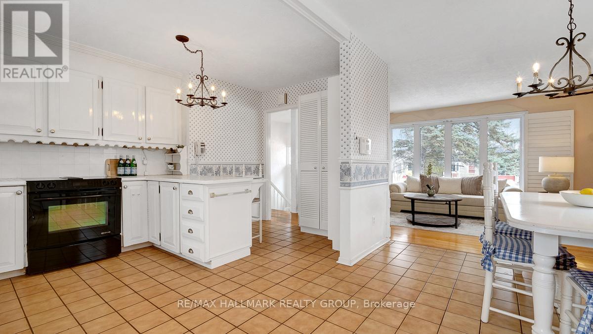 2185 Bickerton Avenue, Ottawa, Ontario K1J 6Y2 - Photo 19 - X12920128