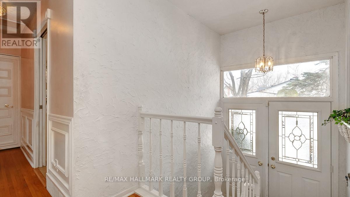 2185 Bickerton Avenue, Ottawa, Ontario K1J 6Y2 - Photo 6 - X12920128