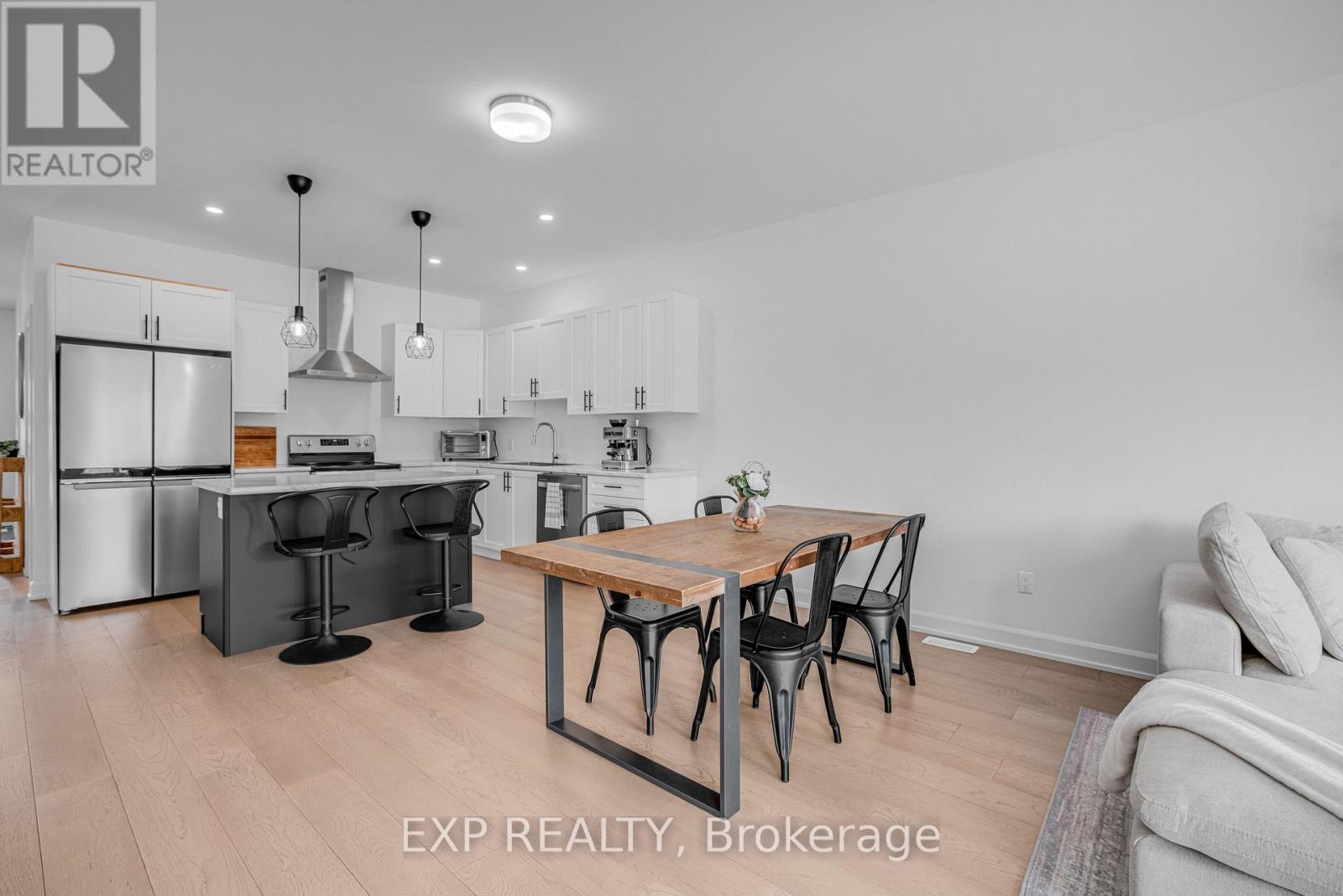 441 Arora Crescent, North Dundas, Ontario  K0C 2K0 - Photo 12 - X12920208