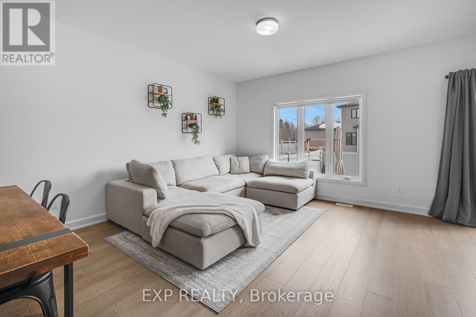 441 Arora Crescent, North Dundas, Ontario  K0C 2K0 - Photo 13 - X12920208