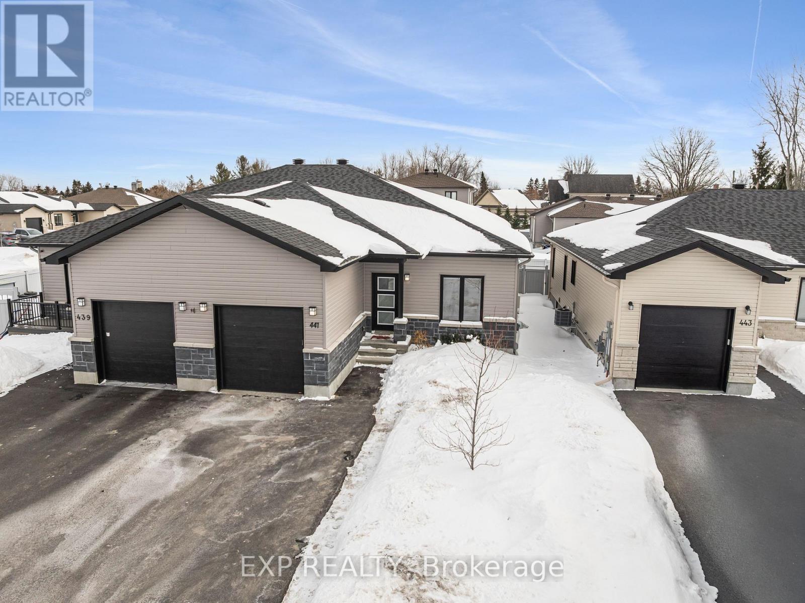 441 Arora Crescent, North Dundas, Ontario  K0C 2K0 - Photo 2 - X12920208