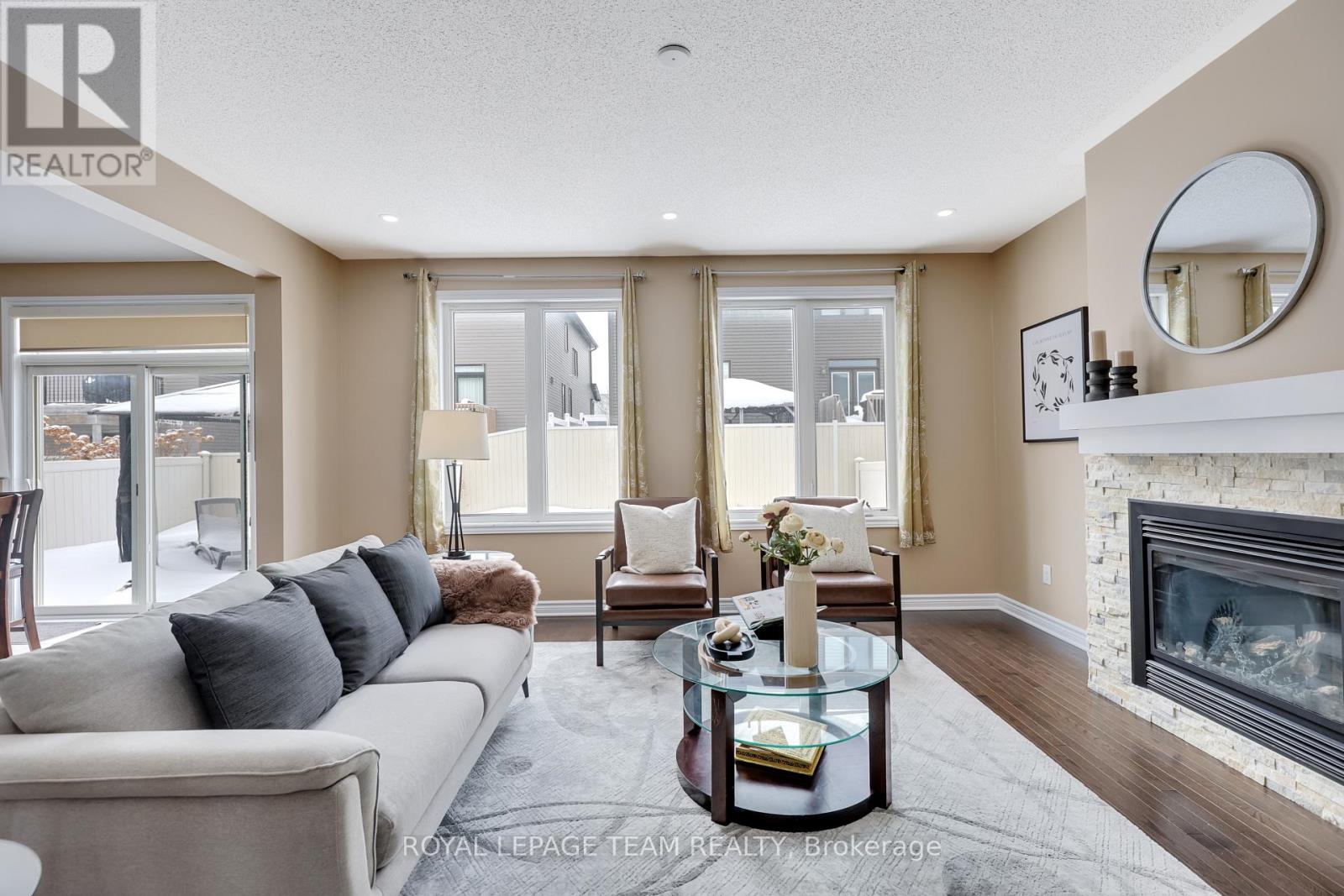 209 Mission Trail Crescent, Ottawa, Ontario  K2T 0H7 - Photo 13 - X12920216