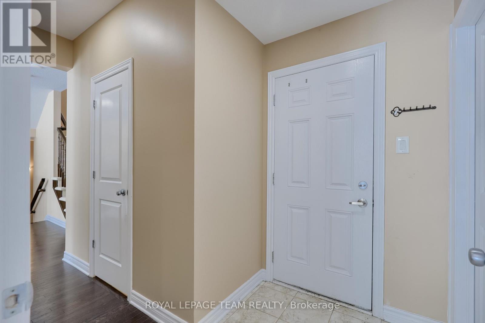 209 Mission Trail Crescent, Ottawa, Ontario  K2T 0H7 - Photo 23 - X12920216