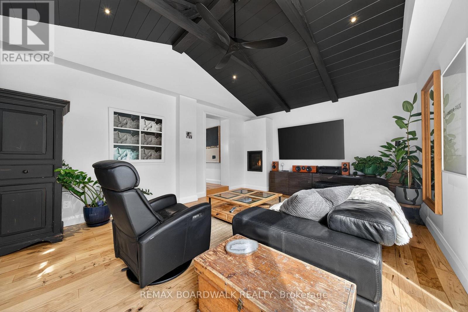 154 Queen Mary Street, Ottawa, Ontario  K1K 1X5 - Photo 19 - X12920240