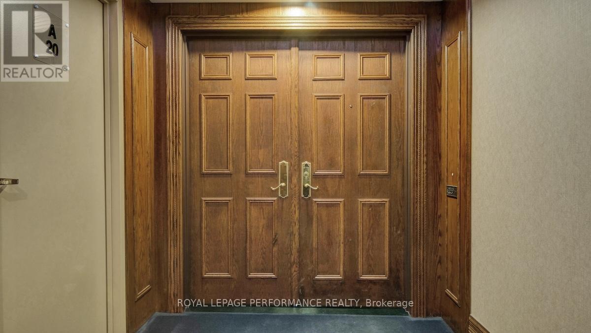 2002 - 1480 Riverside Drive, Ottawa, Ontario  K1G 5H2 - Photo 2 - X12920342