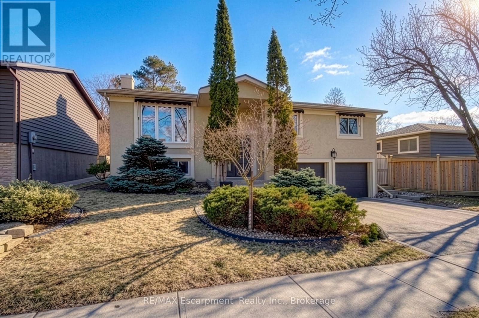 2183 Sandringham Drive, Burlington, Ontario  L7P 3E7 - Photo 50 - W12920242