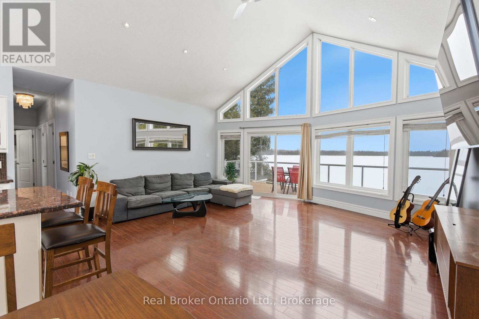 19 North Taylor Road, Kawartha Lakes, Ontario  K0M 2B0 - Photo 3 - X12920222