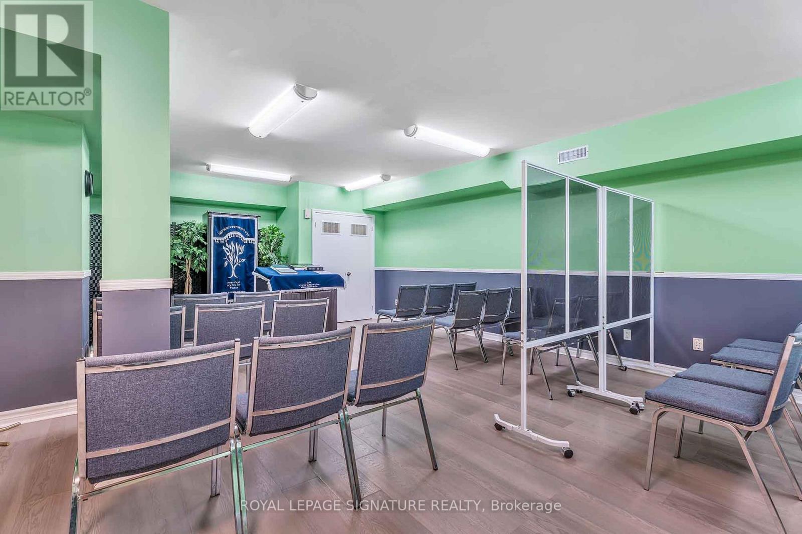 83 Dawson Manor Boulevard, Newmarket, Ontario  L3X 2H5 - Photo 29 - N12894542