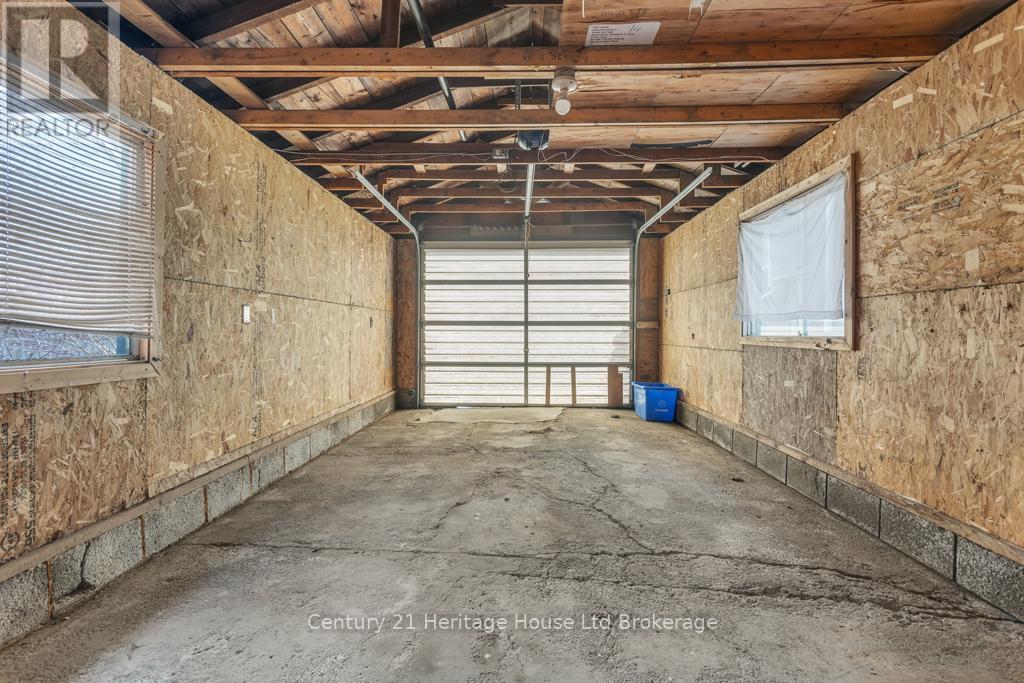 386 Oxford Avenue, Ingersoll, Ontario  N5C 3H6 - Photo 32 - X12920202