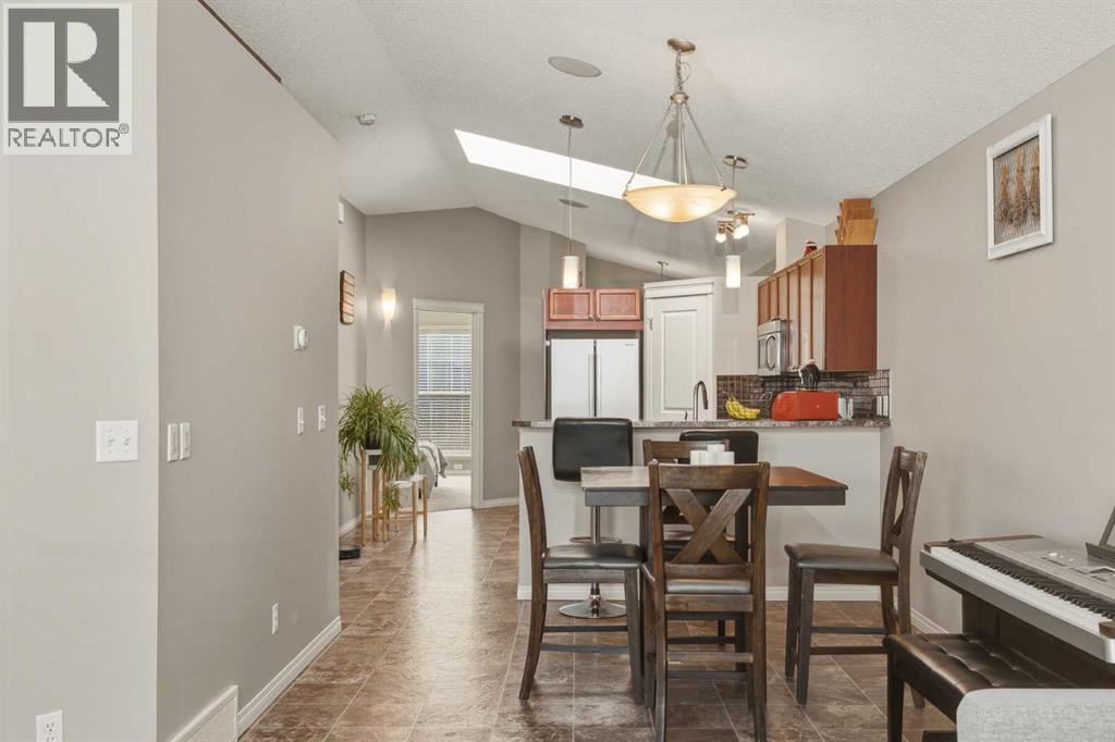 200 New Brighton Green Se, Calgary, Alberta  T2Z 0J8 - Photo 10 - A2293849