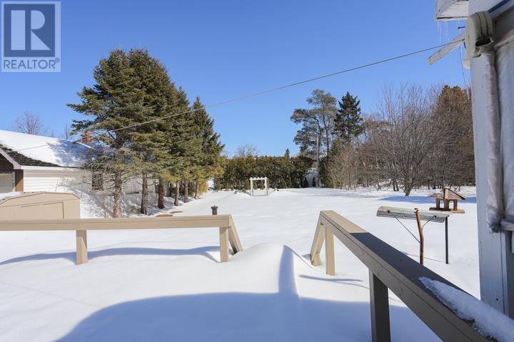 190 Lake St, Sault Ste. Marie, Ontario  P6A 4B1 - Photo 10 - SM260524