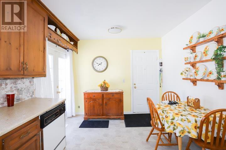 190 Lake St, Sault Ste. Marie, Ontario  P6A 4B1 - Photo 18 - SM260524