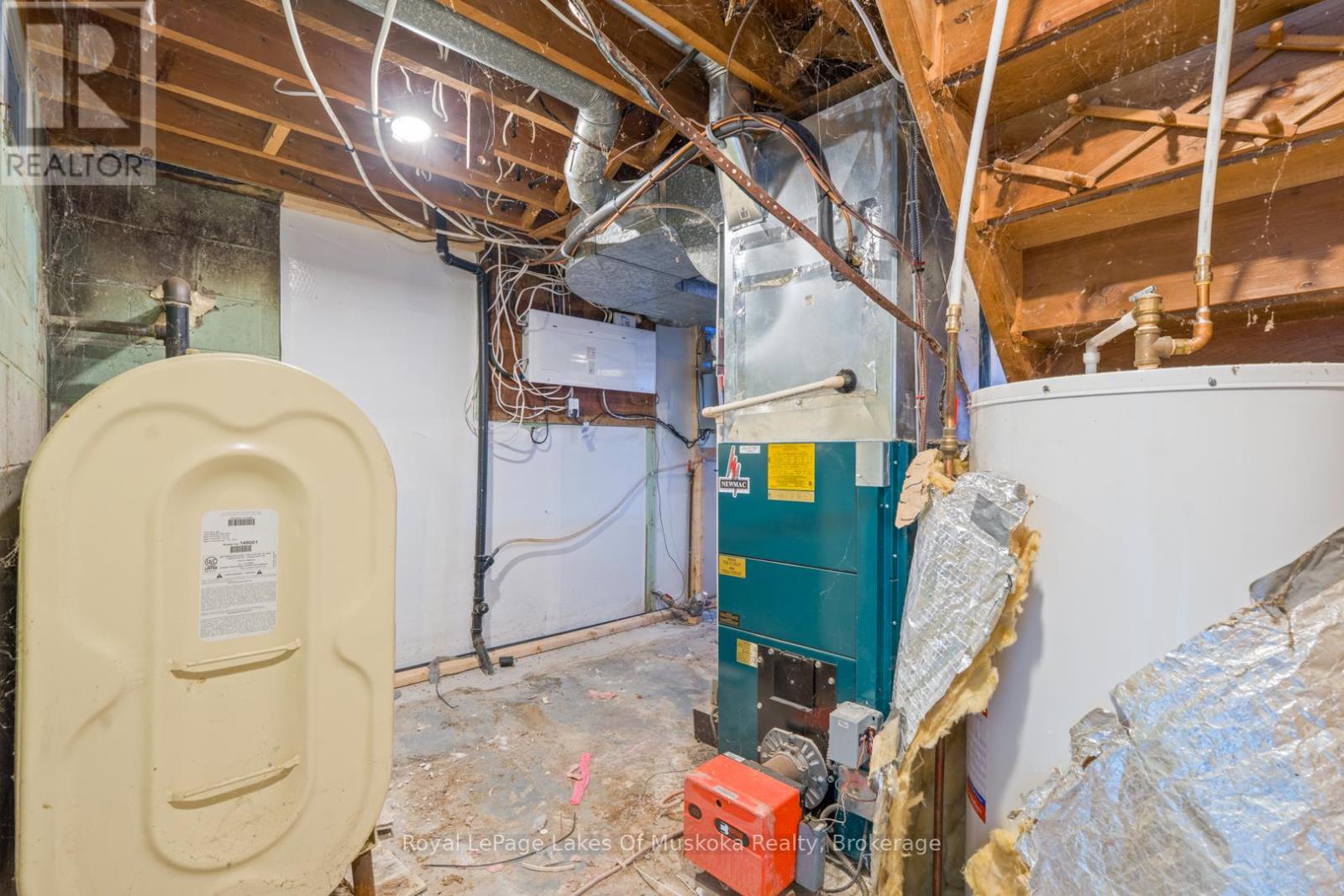 30 Kitchen Road S, Huntsville, Ontario  P1H 1Y3 - Photo 23 - X12920204