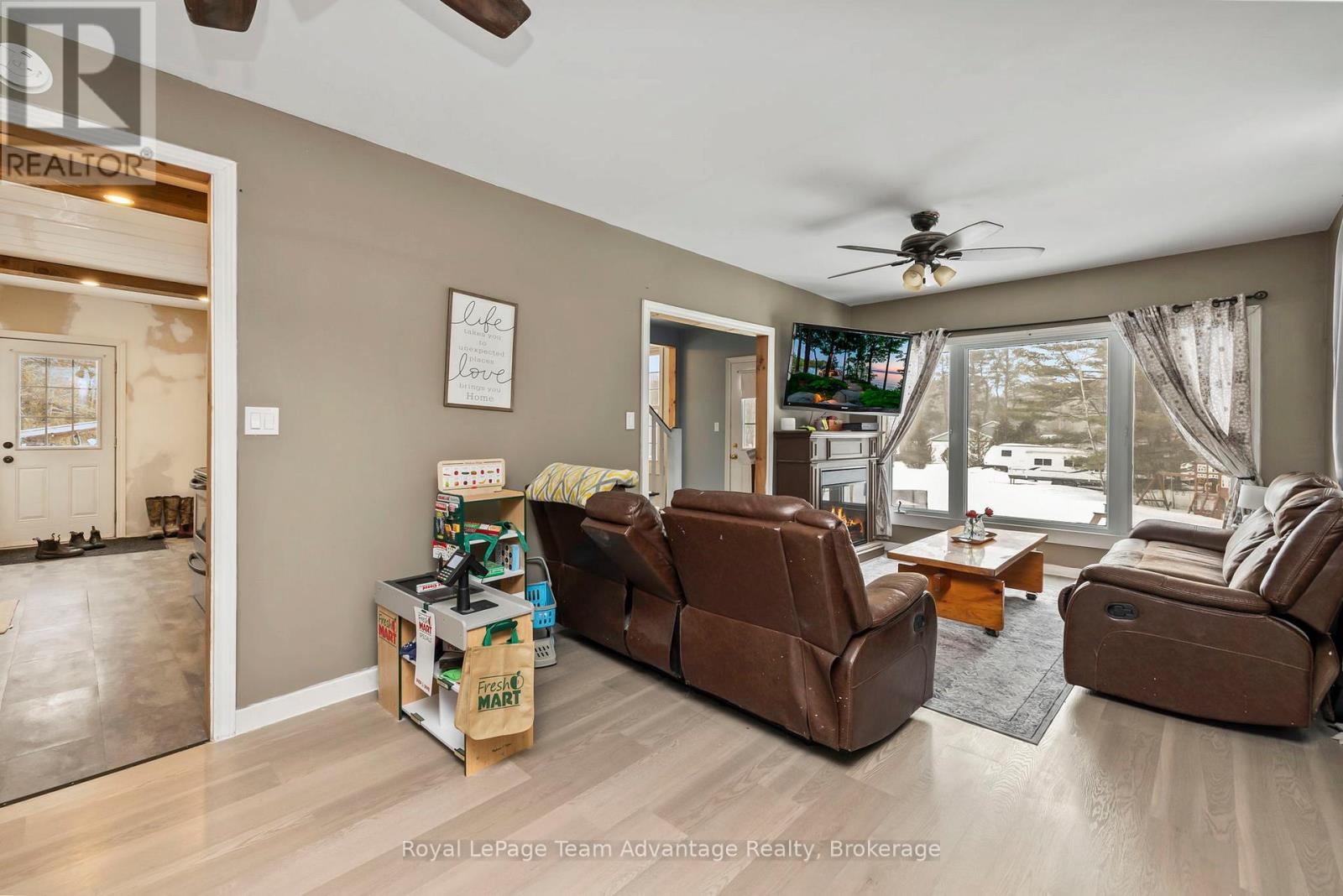 5 Murray Point Road, Mcdougall, Ontario  P2A 2W9 - Photo 8 - X12920278