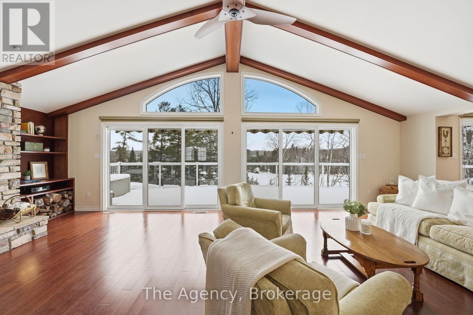 1132 Trapline Trail, Dysart Et Al, Ontario  K0M 1S0 - Photo 2 - X12920314